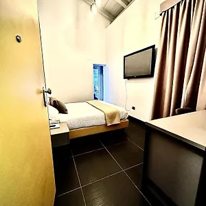https://dazio-exclusive-rooms.it-romehotels.com