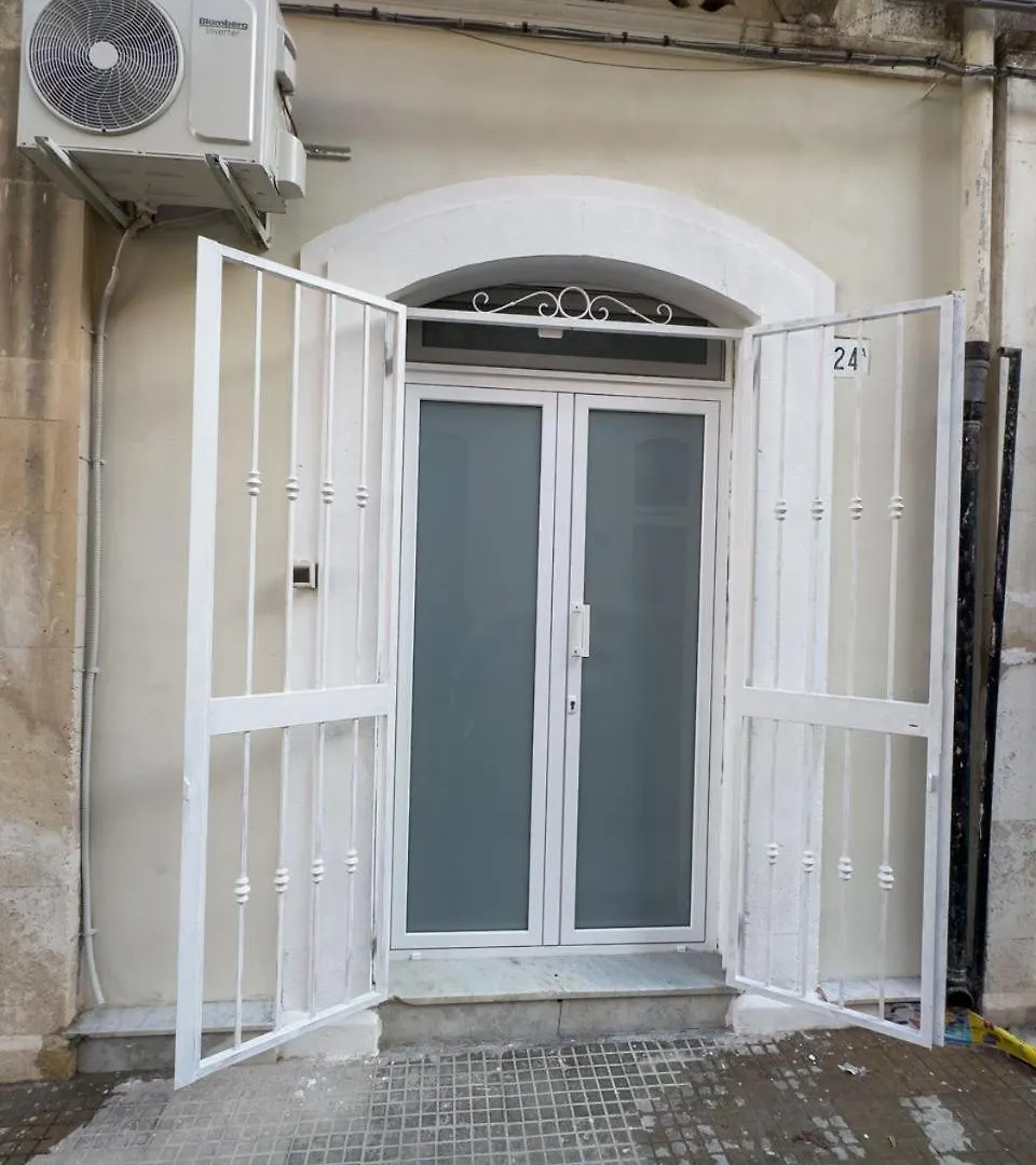 La Casa Di Samu Apartment Syracuse 0*,